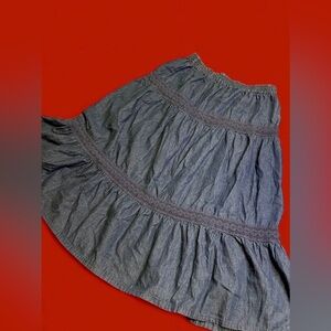 Vintage 1990’s dark denim tiered skirt with elastic waist. Mirasol